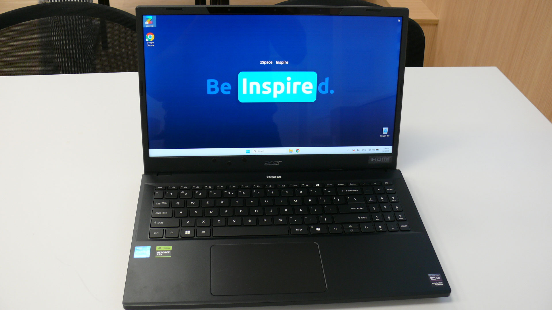 zspace-3d-laptop.jpg